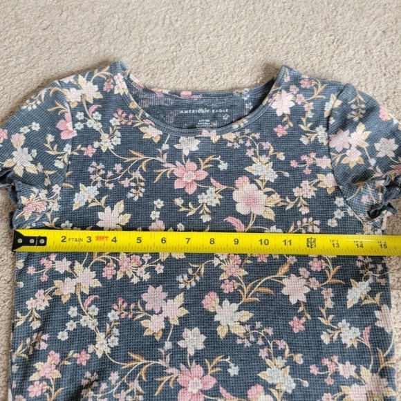 2/$20 American Eagle Short Sleeve Top S - Picture 5 of 8